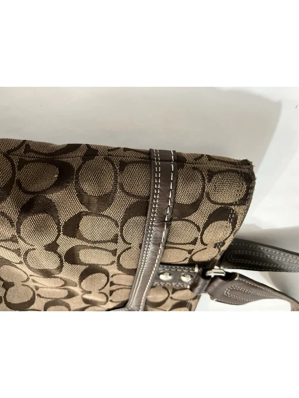Vintage Coach Brown Hampton Signature Jaquard Medium Shoulder Bag